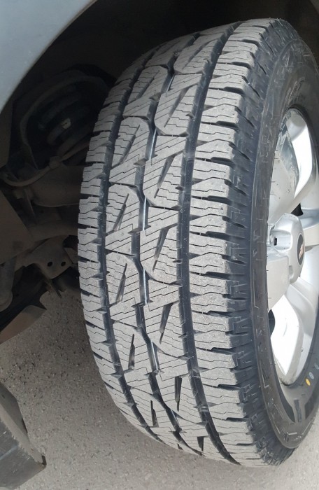 Bridgestone Dueler A/T 001