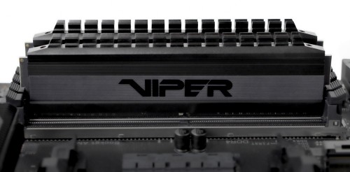 Patriot Viper 4 Blackout DDR4