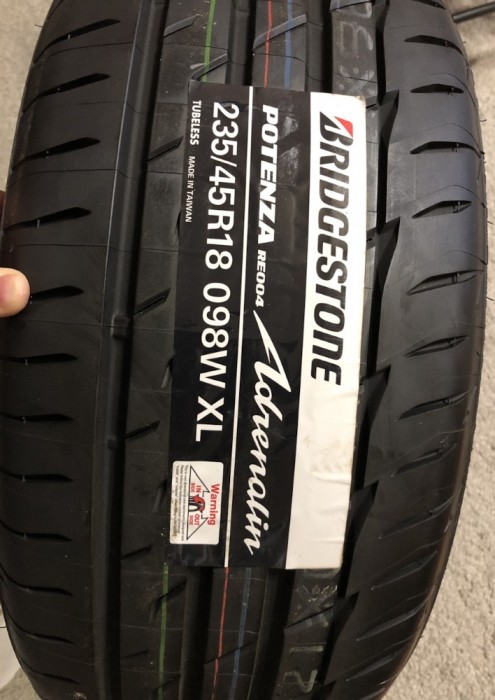 Bridgestone Potenza RE004 Adrenalin