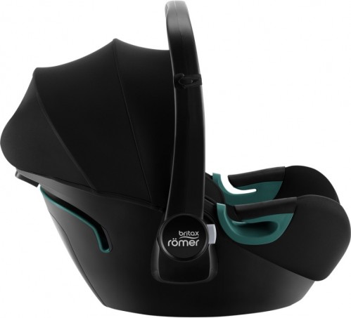 Britax Romer Baby-Safe 3 i-Size Bundle