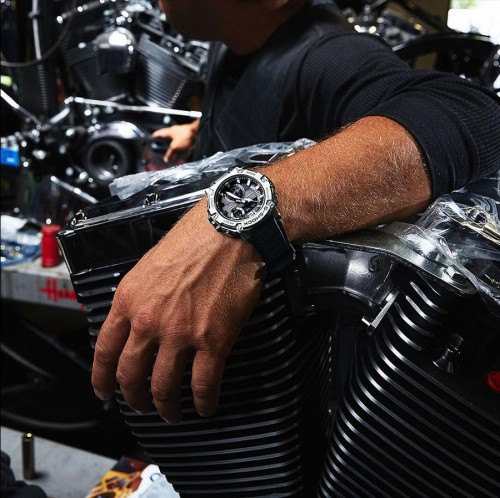 Casio G-Shock GST-B300S-1A