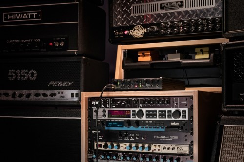 IK Multimedia AXE I/O