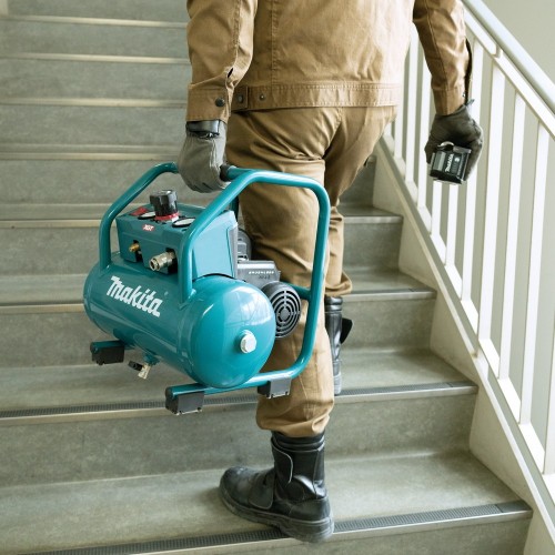 Makita AC001GZ