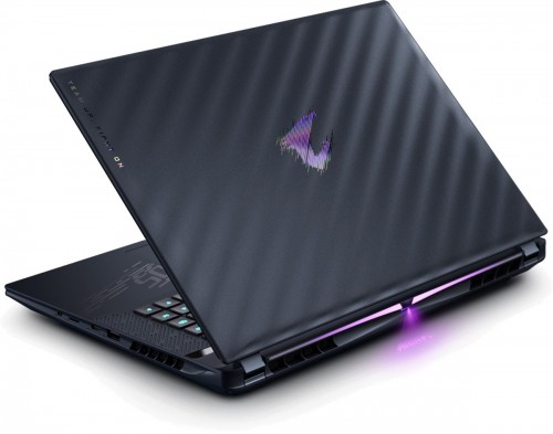 Gigabyte AORUS MASTER 16 BZH