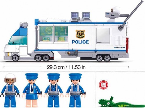 Sluban Invade the Command Car M38-B1219