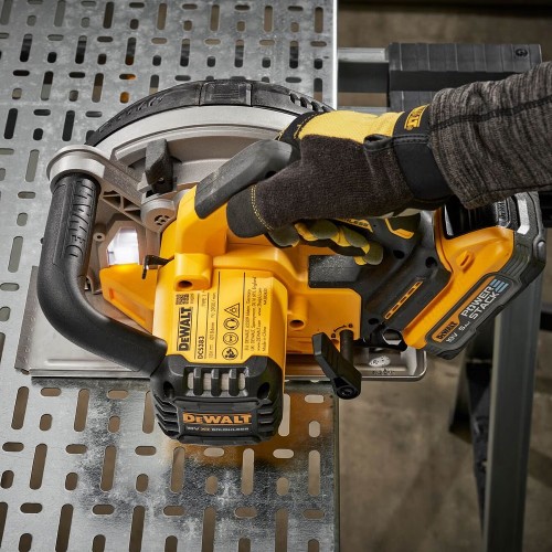 DeWALT DCS383N