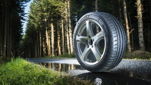 Michelin Pilot Sport 4