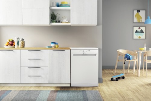 Indesit DFE 1B19 13