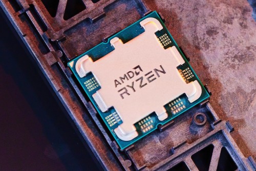 AMD Ryzen 7 Raphael