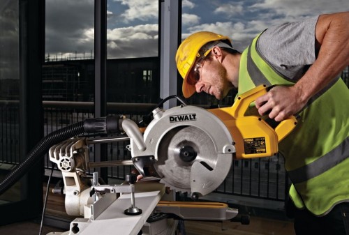 DeWALT DWS778