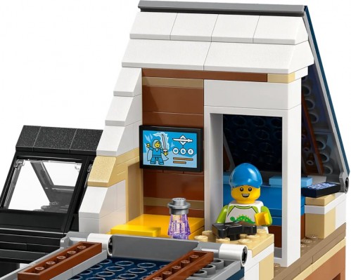 Lego Family House and Electric Car 60398