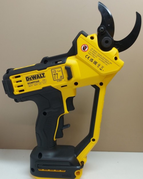 DeWALT DCMPP568N