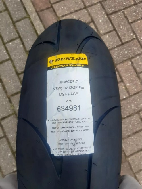 Dunlop D213 GP Pro