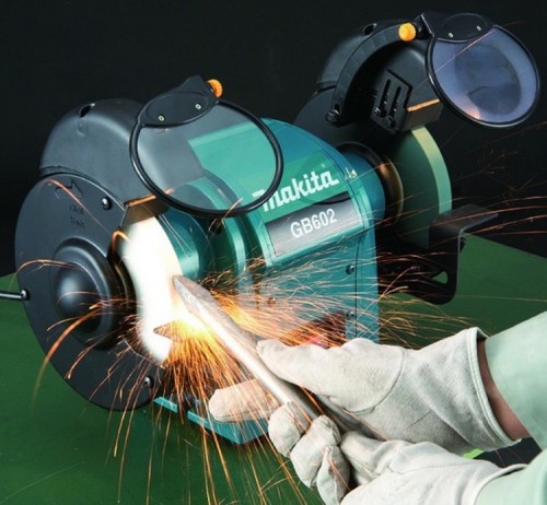 Makita GB602