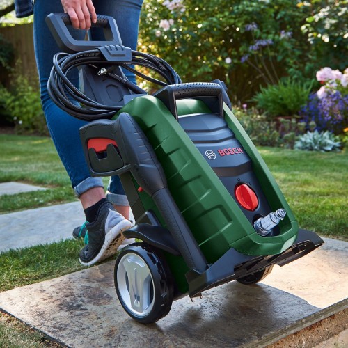 Bosch Universal Aquatak 135