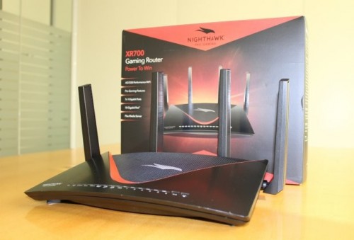 NETGEAR XR700