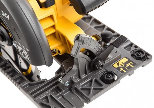 DeWALT DCS576N