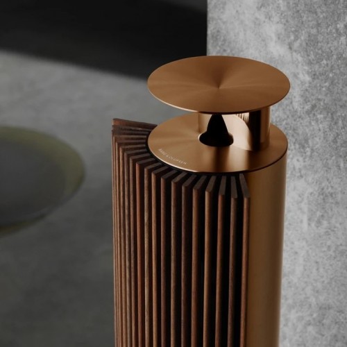 Bang&Olufsen BeoLab 18