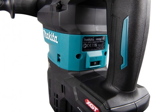 Makita HM001GM201