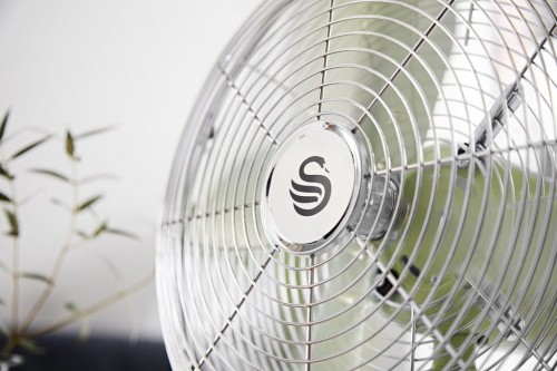 SWAN Retro 12 Inch Desk Fan