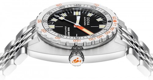 DOXA SUB 300T Sharkhunter 840.10.101.10