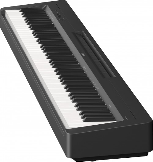 Yamaha P-143