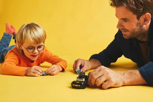 Lego Batman and Batmobile vs Mr. Freeze 76301