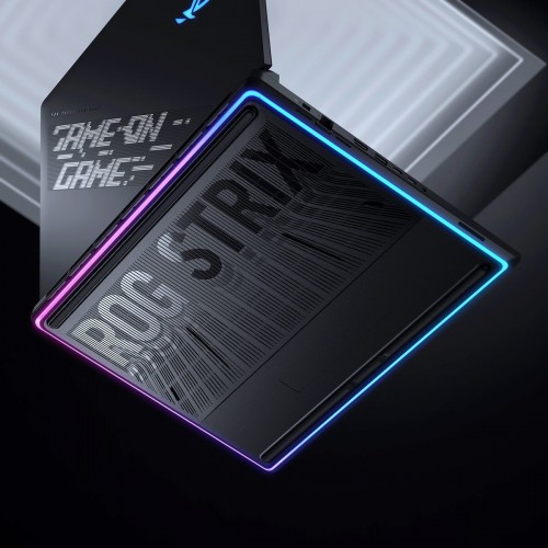 Asus ROG Strix SCAR 18 (2025) G835LR