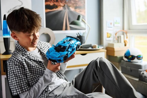 Lego Chevrolet Corvette Stingray Blue 42217