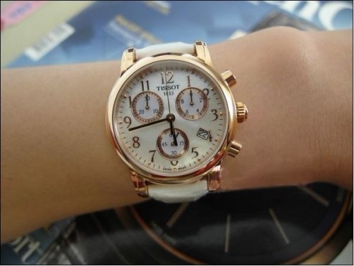 TISSOT T050.217.36.112.00