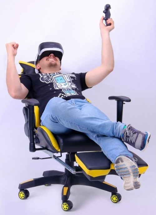 AMF VR Racer with Footrest