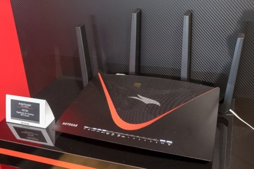 NETGEAR XR700