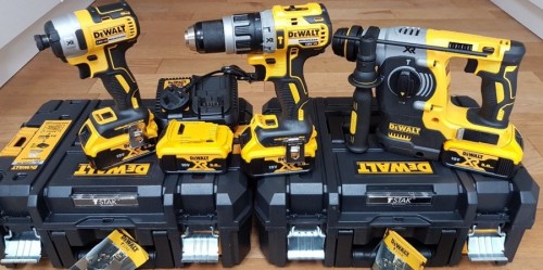 DeWALT DCK368P3T