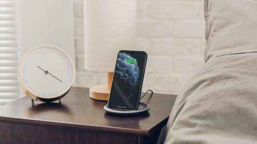 Moshi Lounge Q Wireless Charging Stand