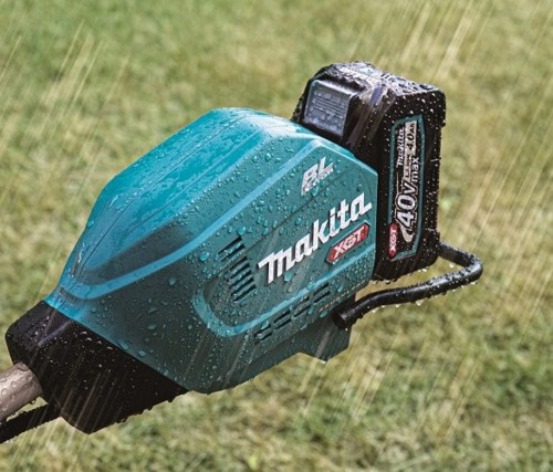 Makita UR008GM101