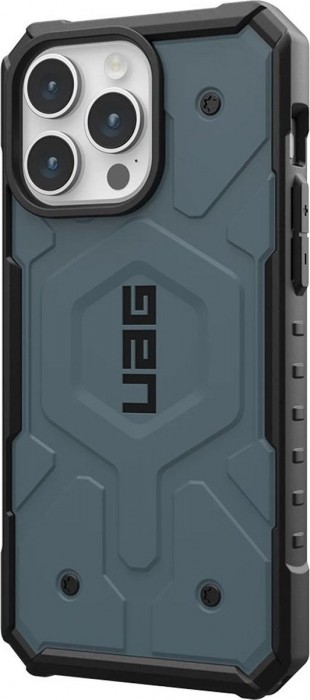 UAG Pathfinder with Magsafe for iPhone 15 Pro