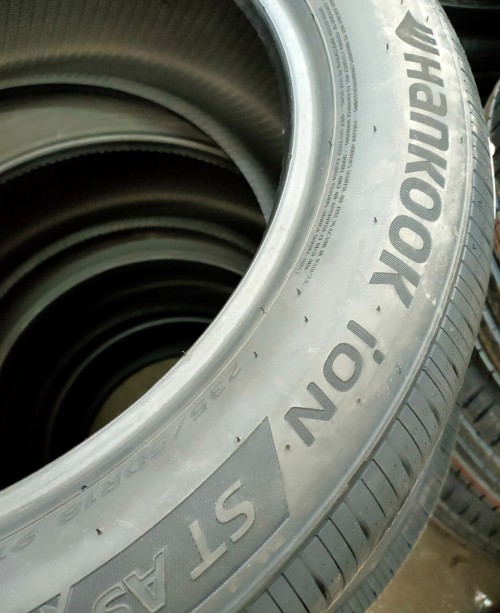 Hankook iON ST AS