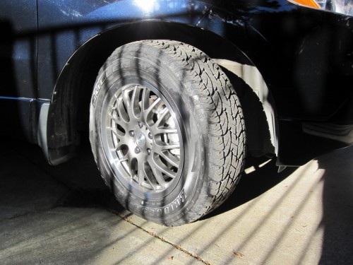 Bridgestone Dueler A/T 694