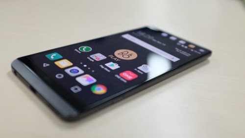 LG V20