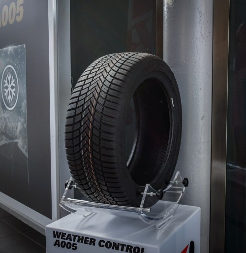 Bridgestone Weather Control A005