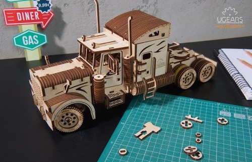 UGears Heavy Boy Truck VM-03