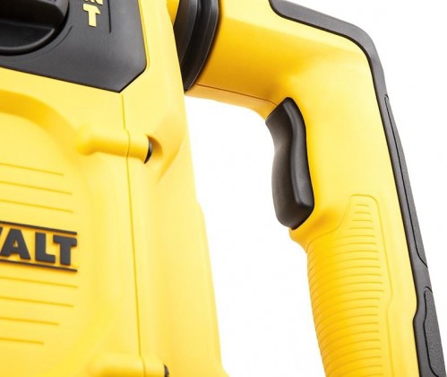 DeWALT D25481K