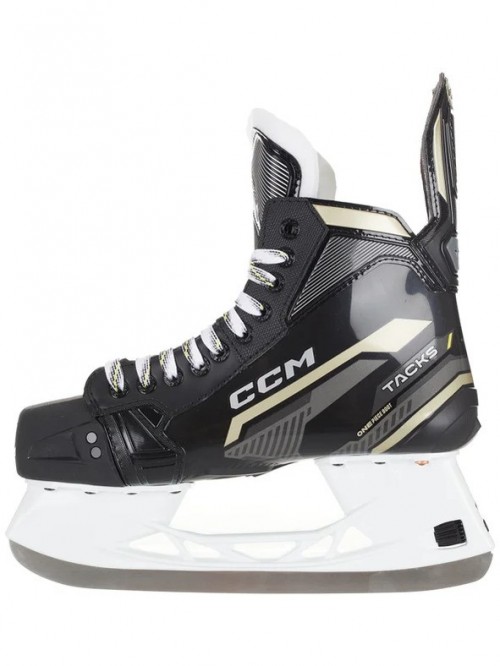 CCM Tacks AS-570