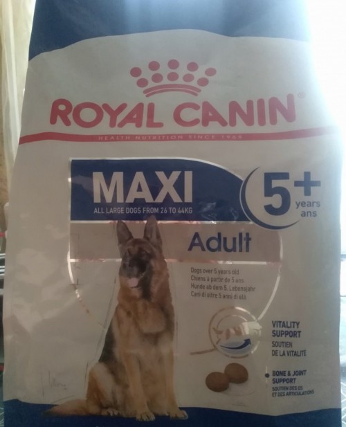 Royal Canin Maxi Adult 5+ 4 kg