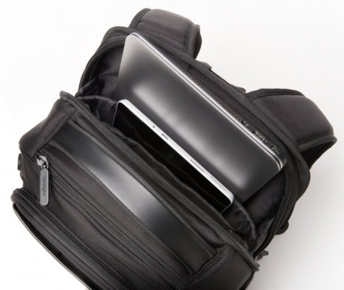 Kensington Contour 2.0 Business Laptop Backpack 14