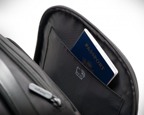 Kensington Contour 2.0 Business Laptop Backpack 15.6