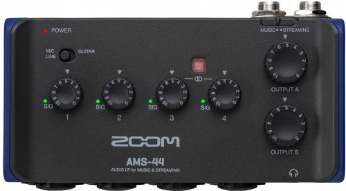 Zoom AMS-44