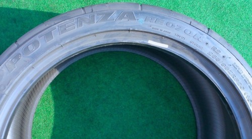 Bridgestone Potenza RE070R R2