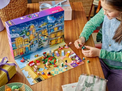 Lego Friends Advent Calendar 2025 42668