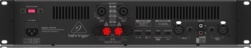 Behringer KM750